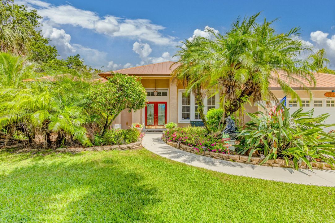 最近售出: $769,000 (3 贝兹, 2 浴室, 2057 平方英尺)