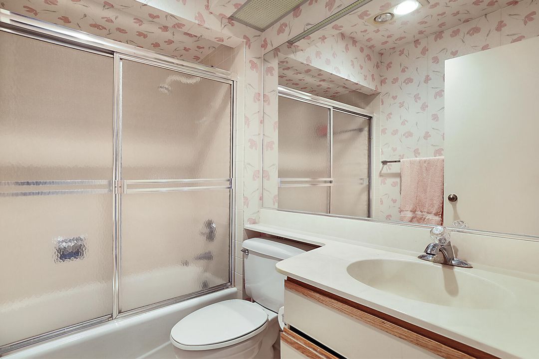 待售: $229,900 (2 贝兹, 2 浴室, 1162 平方英尺)