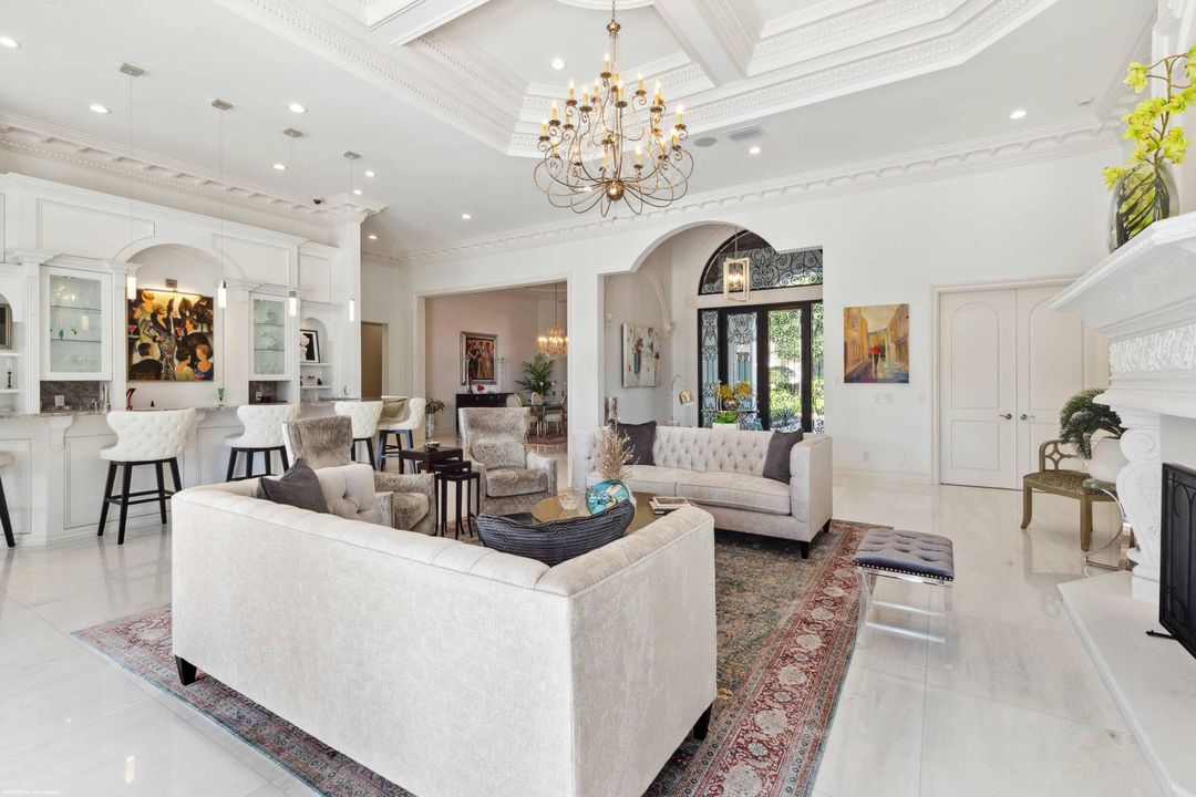 На продажу: $13,795,000 (5 спален, 7 ванн, 8254 Квадратных фут)