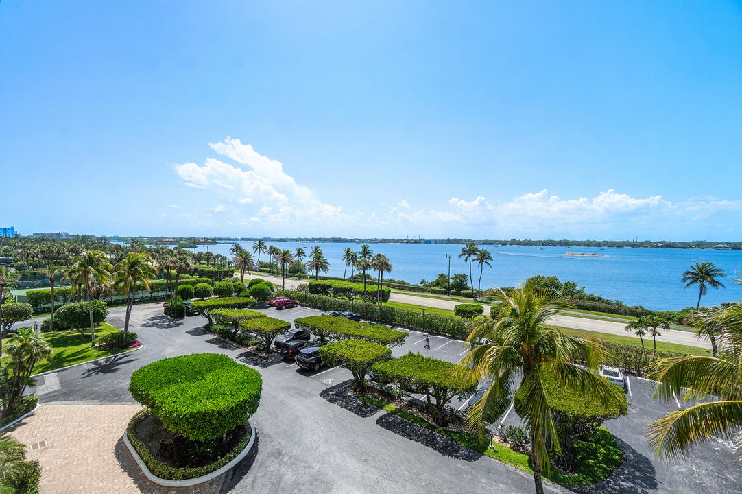 出租: $15,000 (3 贝兹, 2 浴室, 2072 平方英尺)