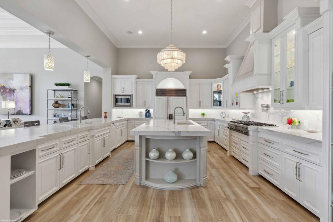 На продажу: $13,795,000 (5 спален, 7 ванн, 8254 Квадратных фут)