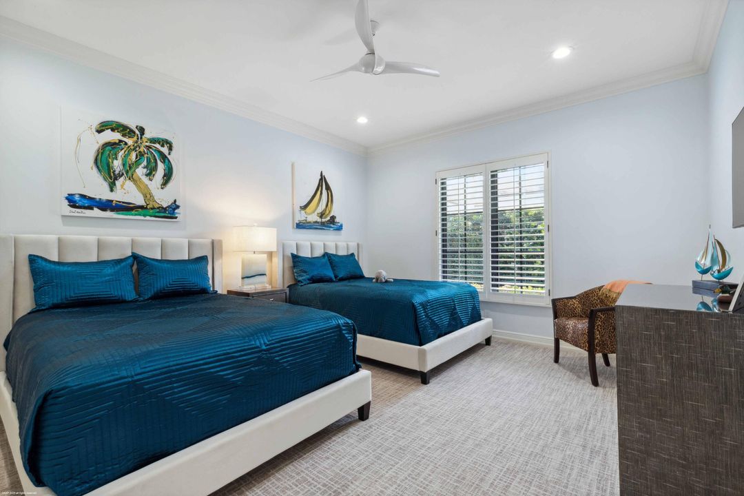 На продажу: $13,795,000 (5 спален, 7 ванн, 8254 Квадратных фут)