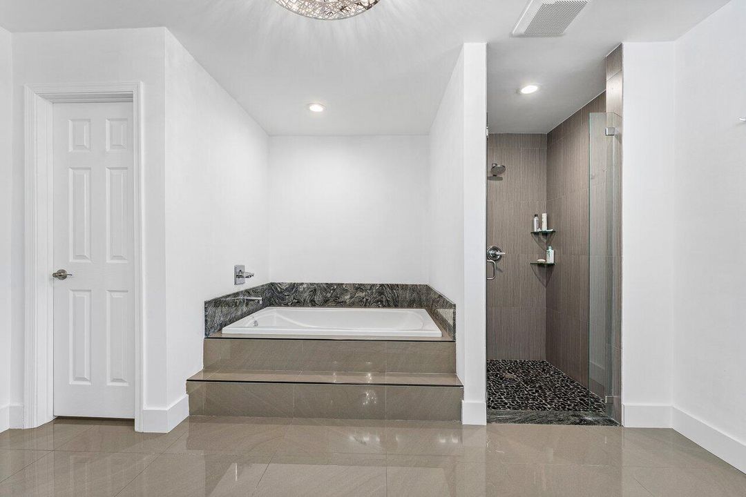 For Sale: $3,345,000 (5 beds, 3 baths, 2932 Square Feet)