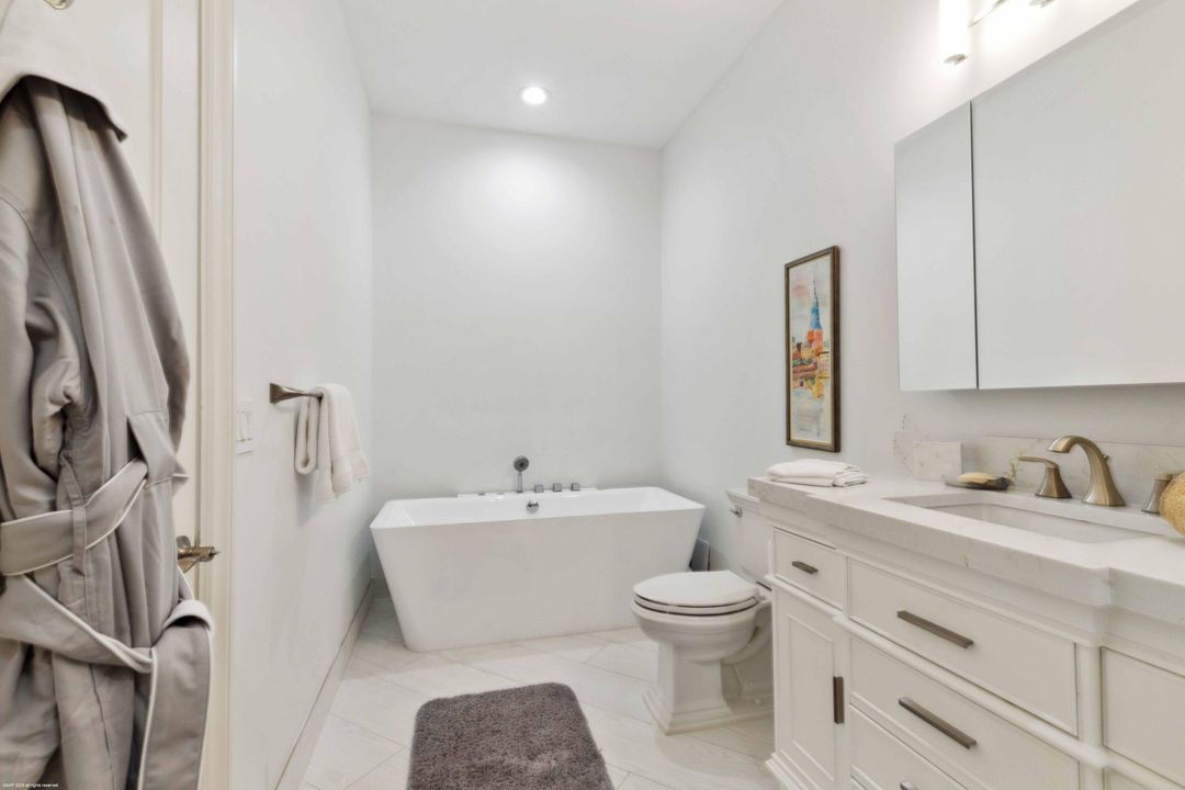 На продажу: $13,795,000 (5 спален, 7 ванн, 8254 Квадратных фут)