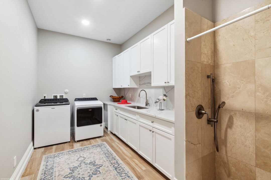 На продажу: $13,795,000 (5 спален, 7 ванн, 8254 Квадратных фут)