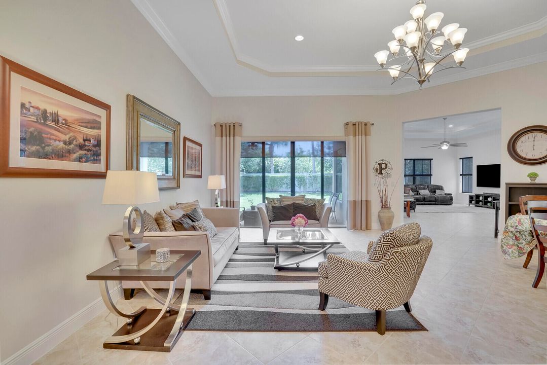 Active With Contract: $870,000 (4 beds, 4 baths, 3082 Square Feet)