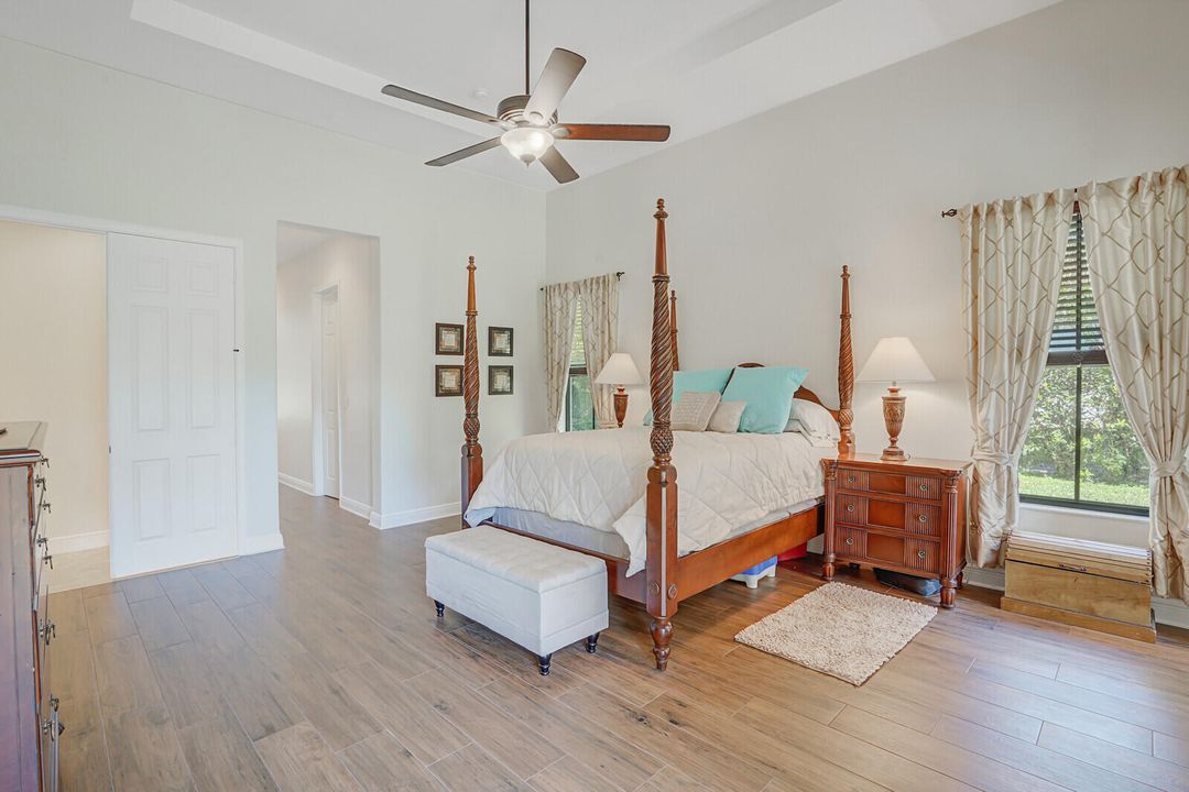 Active With Contract: $870,000 (4 beds, 4 baths, 3082 Square Feet)