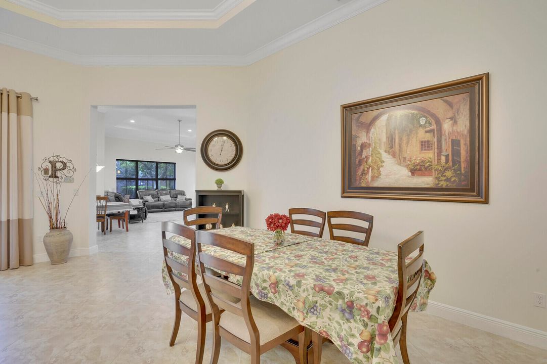 Active With Contract: $870,000 (4 beds, 4 baths, 3082 Square Feet)