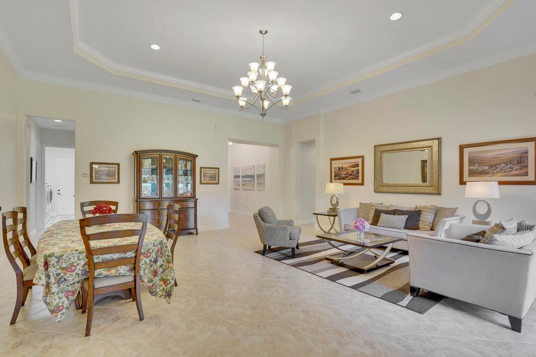 Active With Contract: $870,000 (4 beds, 4 baths, 3082 Square Feet)