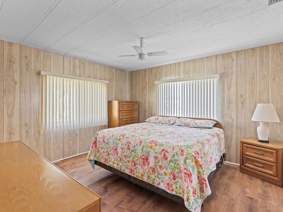 For Sale: $59,500 (2 beds, 2 baths, 1080 Square Feet)