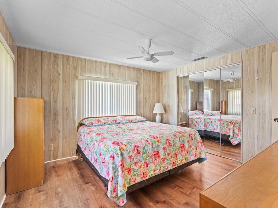 For Sale: $59,500 (2 beds, 2 baths, 1080 Square Feet)