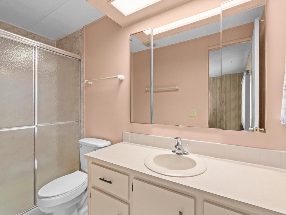 For Sale: $59,500 (2 beds, 2 baths, 1080 Square Feet)