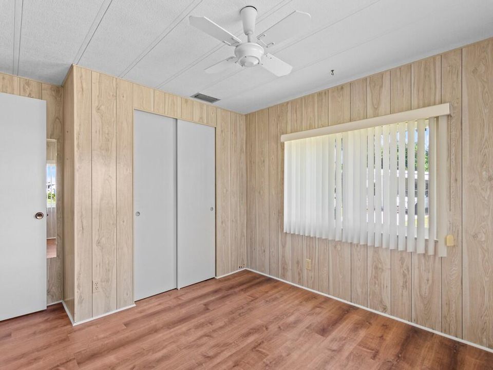 For Sale: $59,500 (2 beds, 2 baths, 1080 Square Feet)