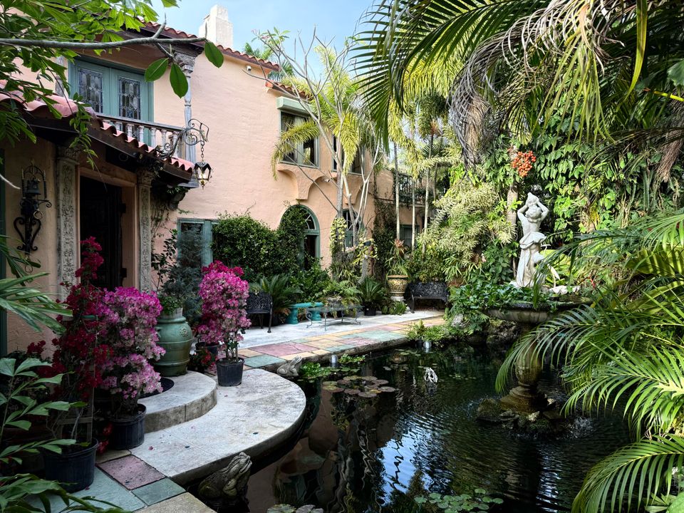 Vendido Recientemente: $5,500,000 (7 camas, 6 baños, 5405 Pies cuadrados)