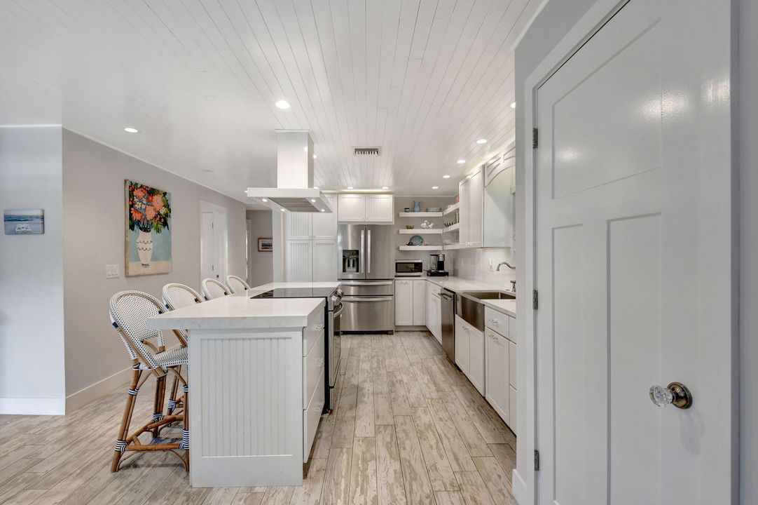 For Rent: $7,900 (3 beds, 2 baths, 1494 Square Feet)