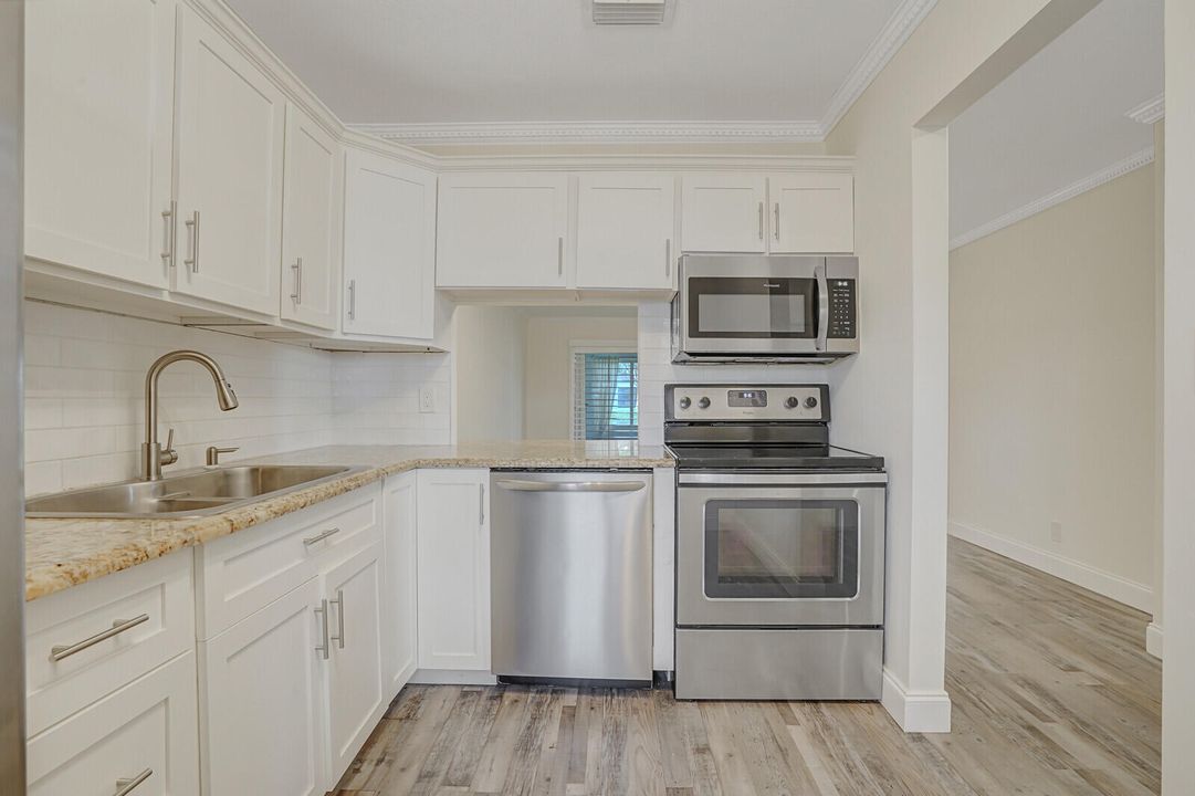 Activo con contrato: $200,000 (2 camas, 2 baños, 1029 Pies cuadrados)