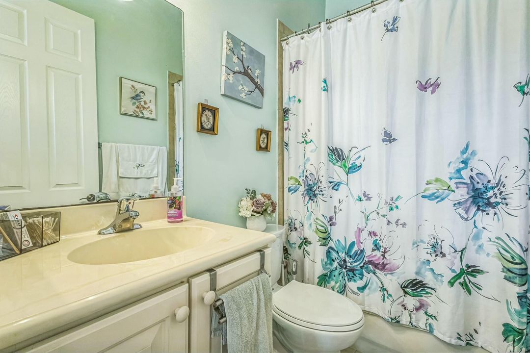 待售: $869,000 (6 贝兹, 5 浴室, 3837 平方英尺)