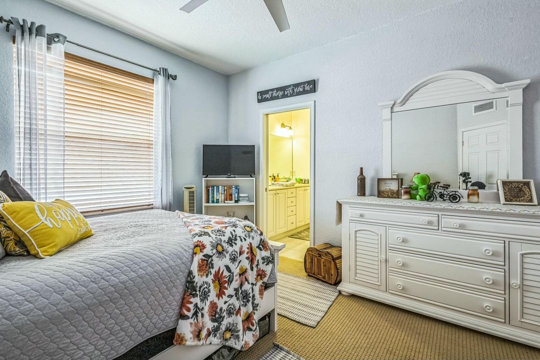 待售: $869,000 (6 贝兹, 5 浴室, 3837 平方英尺)