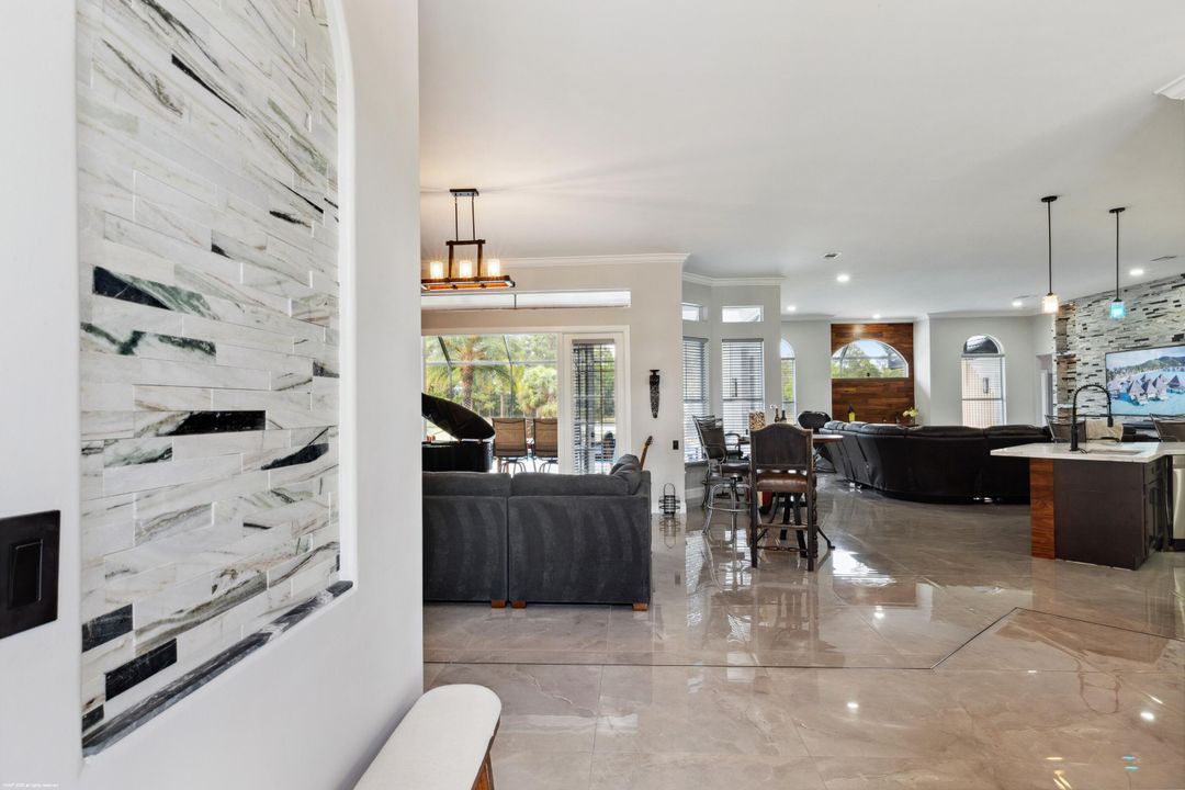 For Sale: $1,895,000 (5 beds, 4 baths, 3755 Square Feet)