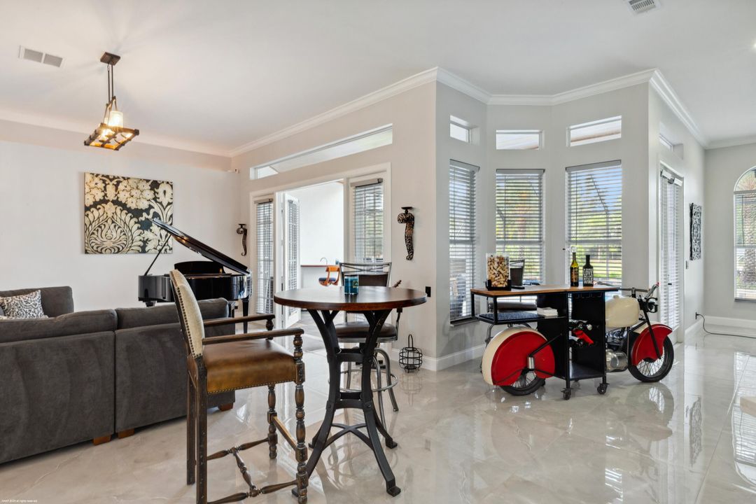 For Sale: $1,895,000 (5 beds, 4 baths, 3755 Square Feet)