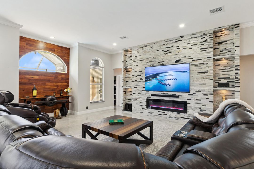 For Sale: $1,895,000 (5 beds, 4 baths, 3755 Square Feet)