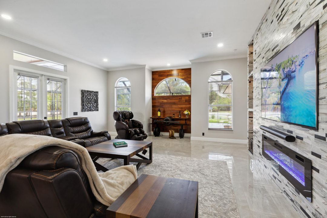 For Sale: $1,895,000 (5 beds, 4 baths, 3755 Square Feet)