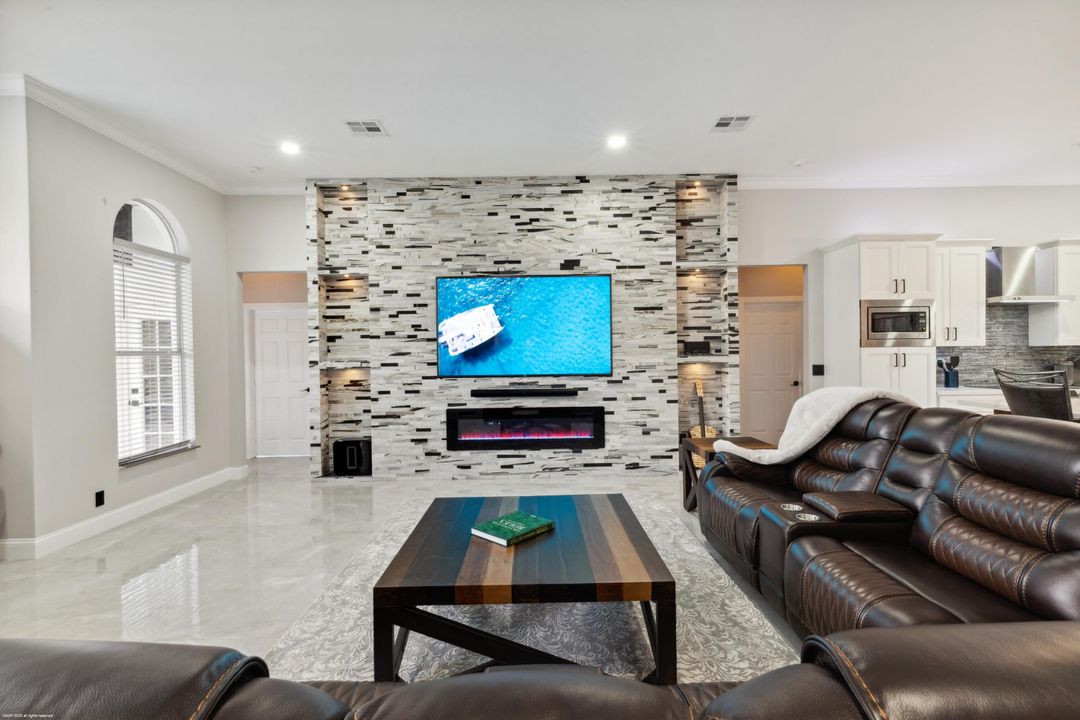 For Sale: $1,895,000 (5 beds, 4 baths, 3755 Square Feet)