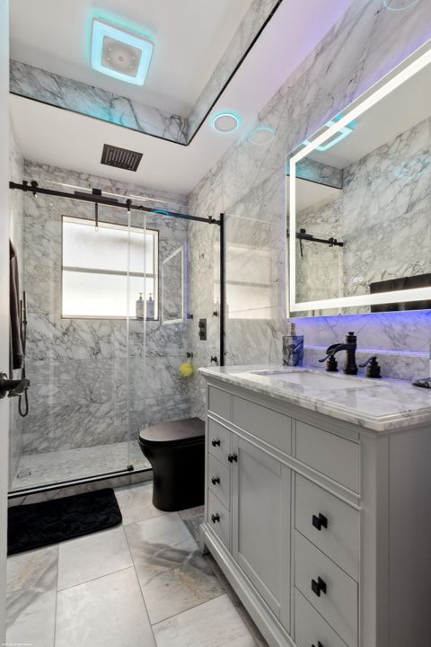 For Sale: $1,895,000 (5 beds, 4 baths, 3755 Square Feet)