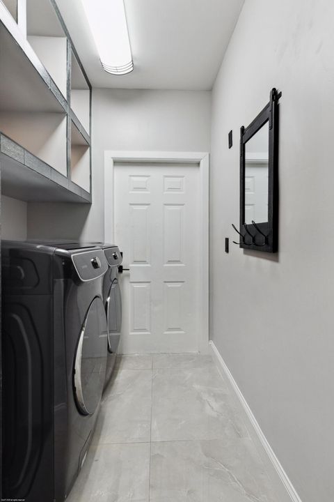 For Sale: $1,895,000 (5 beds, 4 baths, 3755 Square Feet)