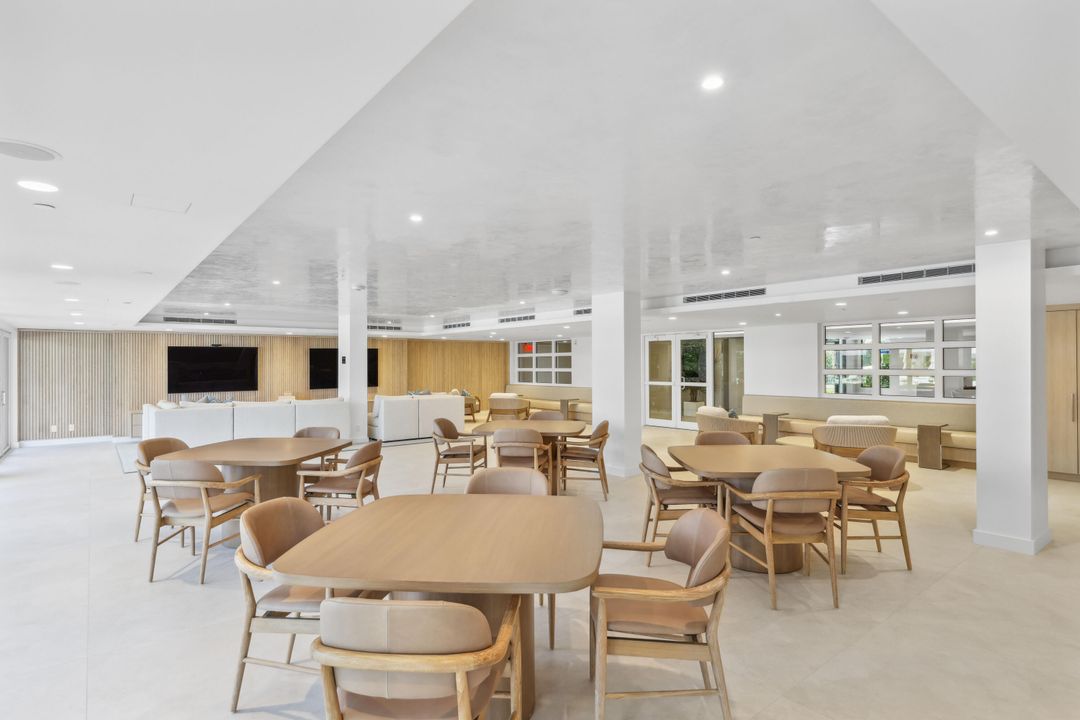 Active With Contract: $1,650,000 (2 beds, 2 baths, 1715 Square Feet)