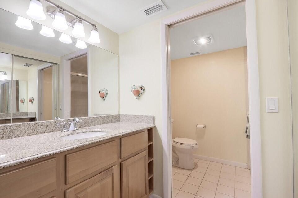 Activo con contrato: $3,300 (2 camas, 2 baños, 1200 Pies cuadrados)