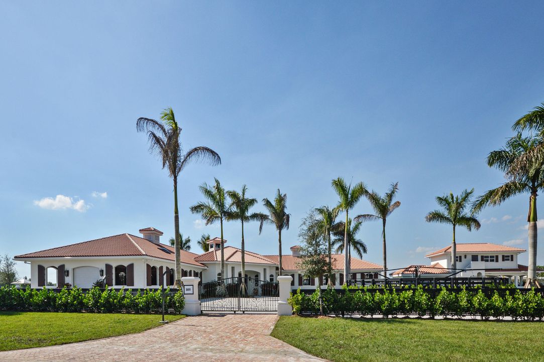 最近租的: $18,000 (3 贝兹, 2 浴室, 801 平方英尺)