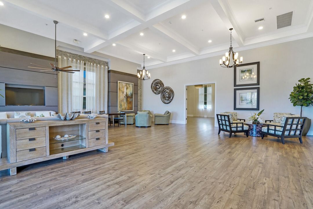 Active With Contract: $870,000 (4 beds, 4 baths, 3082 Square Feet)