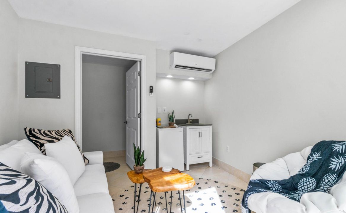 Active With Contract: $12,000 (3 beds, 3 baths, 3483 Square Feet)