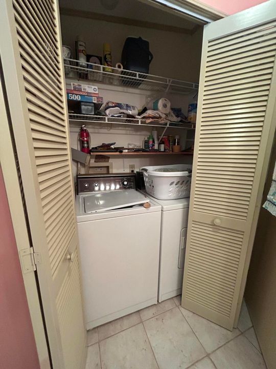 En Venta: $399,000 (2 camas, 2 baños, 1114 Pies cuadrados)