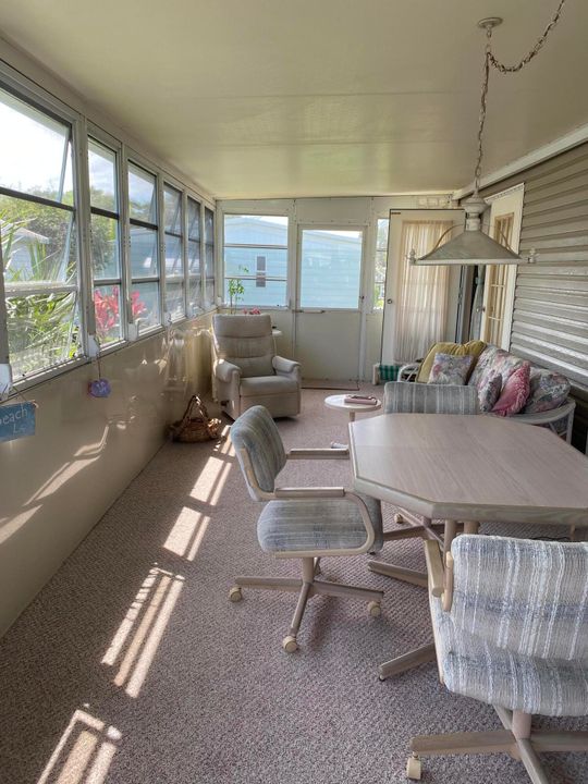 En Venta: $399,000 (2 camas, 2 baños, 1114 Pies cuadrados)