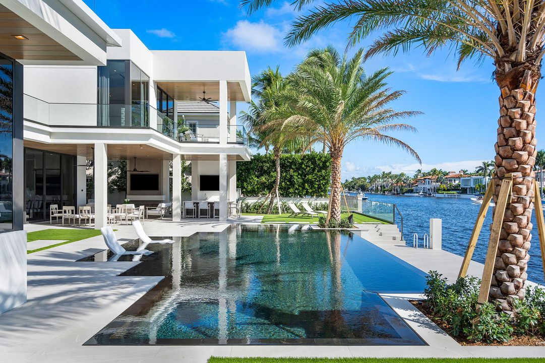 For Sale: $27,500,000 (5 beds, 6 baths, 8287 Square Feet)