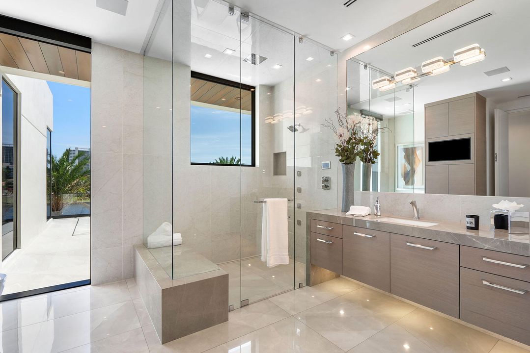 For Sale: $27,500,000 (5 beds, 6 baths, 8287 Square Feet)