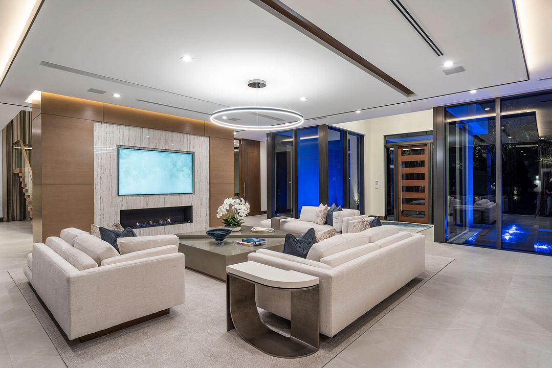 For Sale: $27,500,000 (5 beds, 6 baths, 8287 Square Feet)