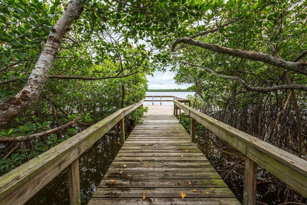 Activo con contrato: $250,000 (2 camas, 2 baños, 1288 Pies cuadrados)