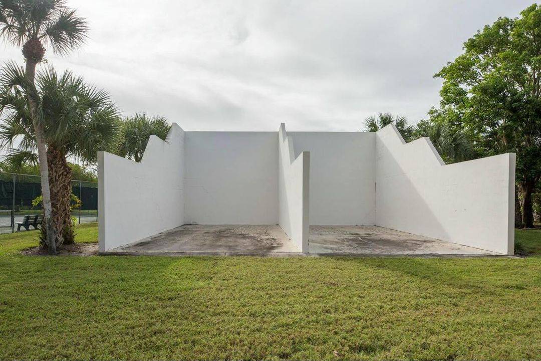 Activo con contrato: $250,000 (2 camas, 2 baños, 1288 Pies cuadrados)