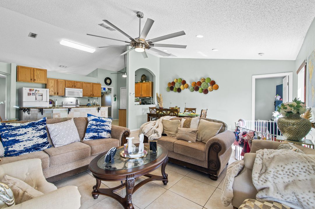 For Sale: $439,900 (3 beds, 2 baths, 2020 Square Feet)