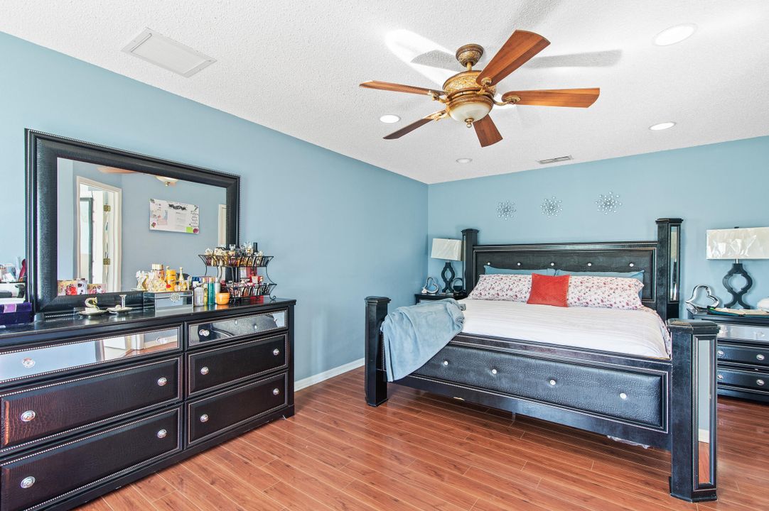 For Sale: $439,900 (3 beds, 2 baths, 2020 Square Feet)