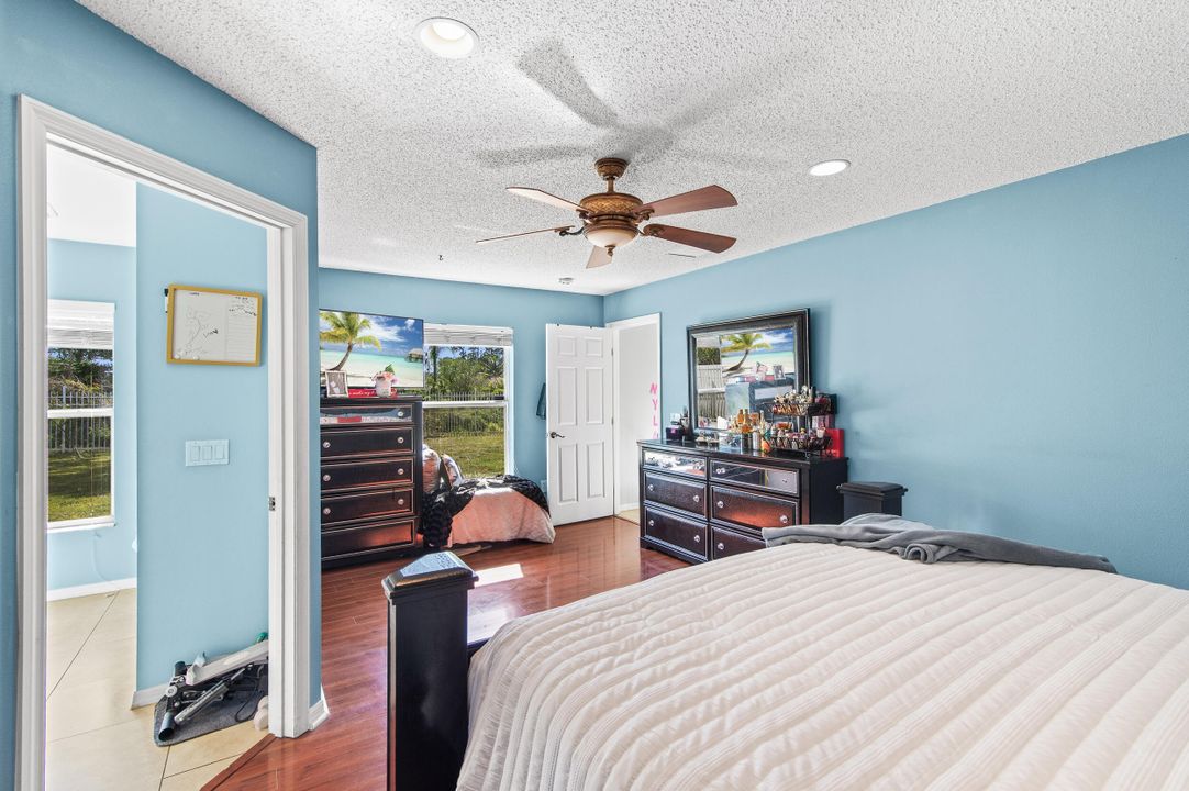 For Sale: $439,900 (3 beds, 2 baths, 2020 Square Feet)