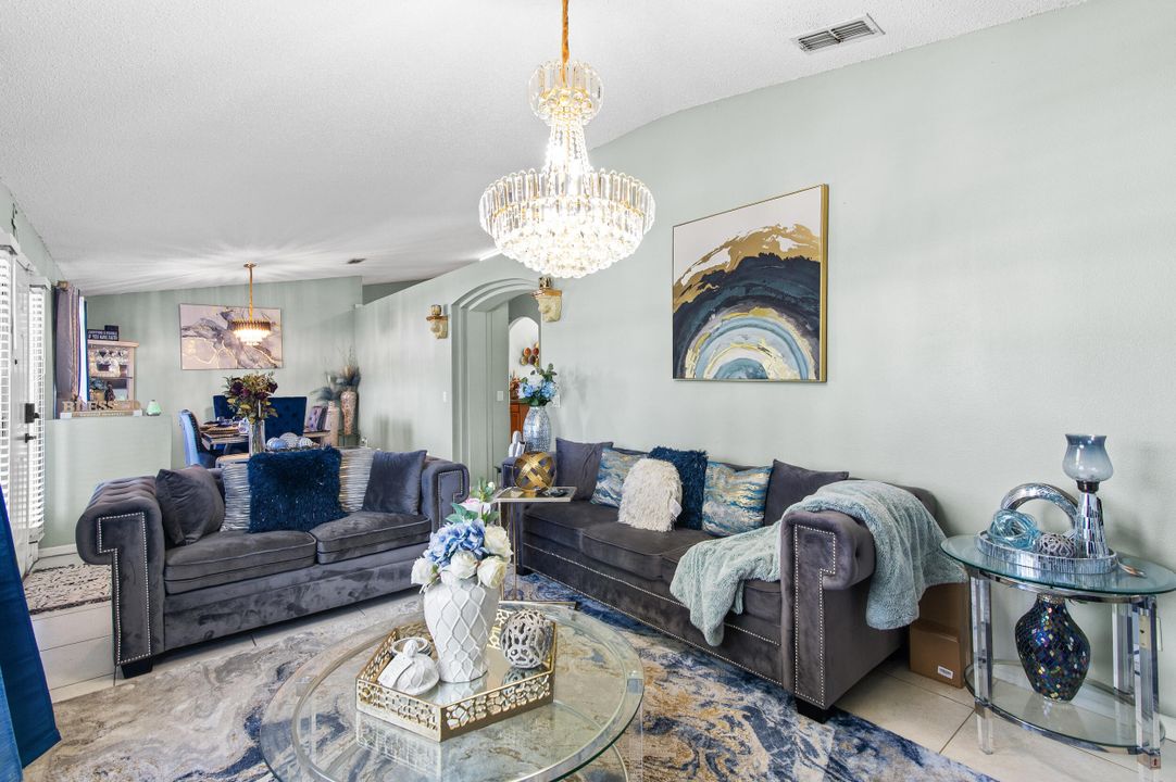 For Sale: $439,900 (3 beds, 2 baths, 2020 Square Feet)