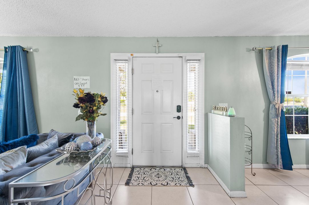 For Sale: $439,900 (3 beds, 2 baths, 2020 Square Feet)