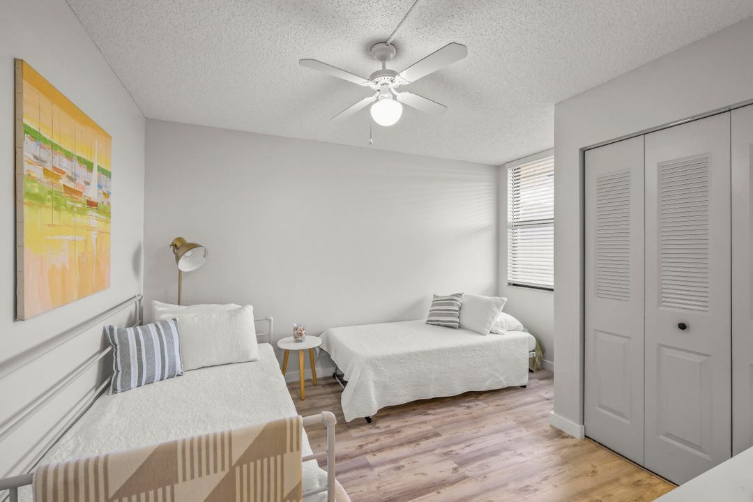 Active With Contract: $2,900 (2 beds, 2 baths, 1175 Square Feet)