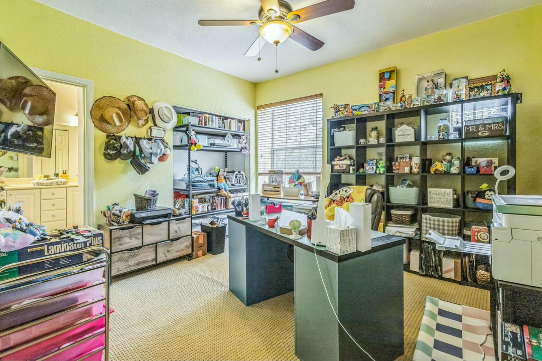 待售: $869,000 (6 贝兹, 5 浴室, 3837 平方英尺)