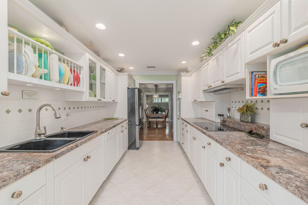 待售: $2,360,000 (3 贝兹, 3 浴室, 3474 平方英尺)