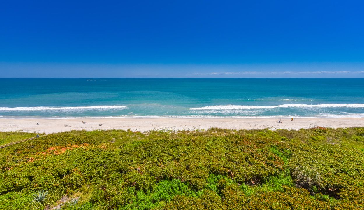 Active With Contract: $375,000 (2 beds, 2 baths, 1053 Square Feet)